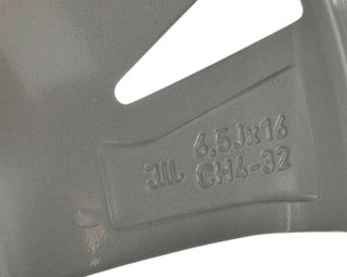 Peugeot 2374927 98281855zv llanta 2008 ii ud us uy