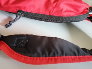Mochila Quechua Arpenaz 10 Roja y Negra