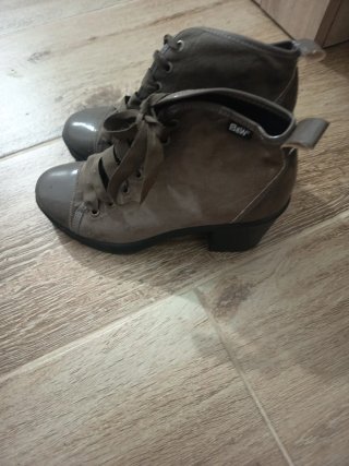 Stivali grigi B&W bassi con lacci