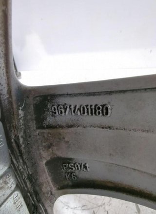 122990 9671401180 llanta peugeot 508 active