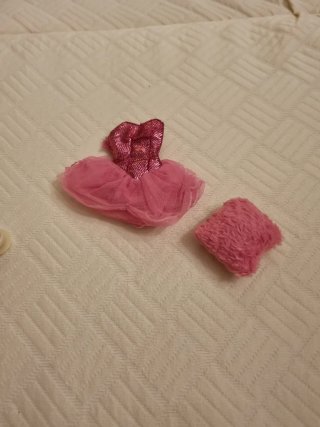 Abiti e accessori per bambola Barbie