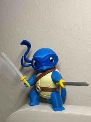 Figura Squirtle x Leonardo Tortugas Ninja