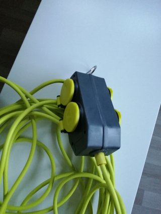 Cable alargador 15m con 4 enchufes