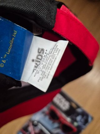 Gorra y Gafas de Sol + funda Star Wars