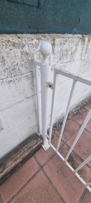 Valla blanca para piscina o zonas exteriores