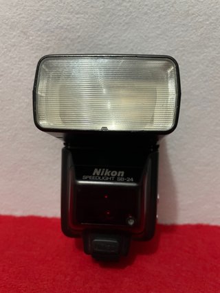Flash Nikon SB-24 (No enciende)
