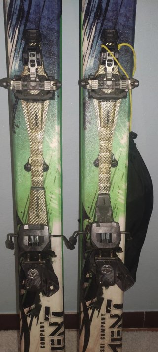 Set sci alpinismo Movement attacchi pelli