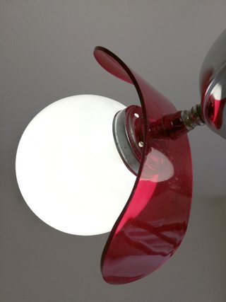 Lámpara Sputnik Cromo y Lucita Roja