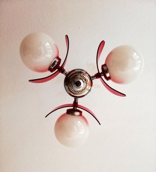 Lámpara Sputnik Cromo y Lucita Roja