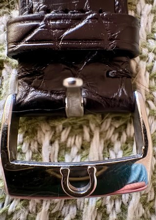 Correa de reloj Omega negra de piel de caimán