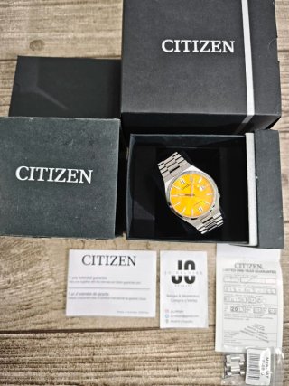 Citizen Tsuyosa Amarillo Automático
