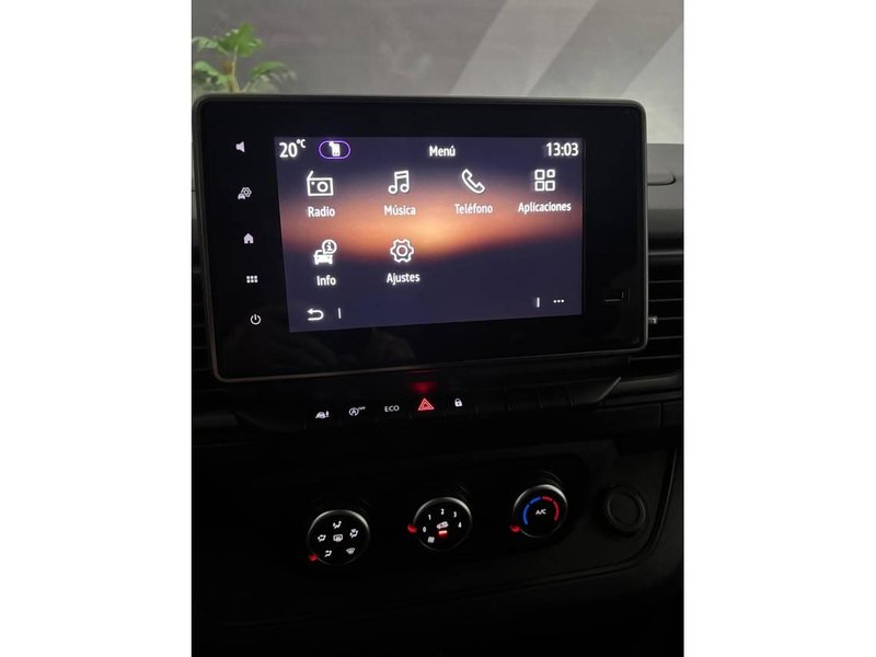 Renault Trafic 2024, foto 18