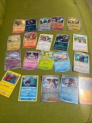 105 Cartas Pokémon