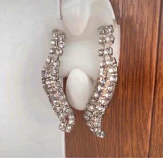 Pendientes largos brillantes