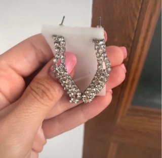 Pendientes largos brillantes