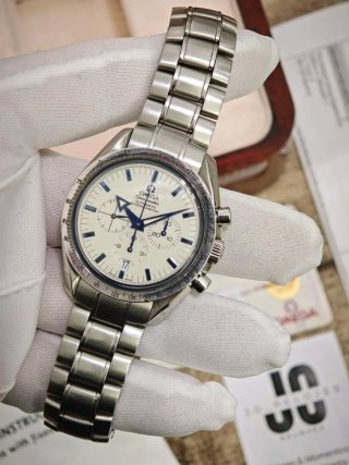 Omega Speedmaster Broad Arrow