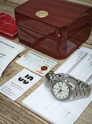 Omega Speedmaster Broad Arrow