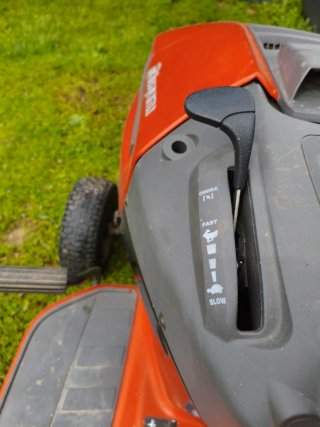 Tractor Cortacésped Husqvarna CT126