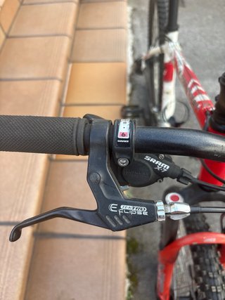 Bicicleta Montagna Decathlon Rossa