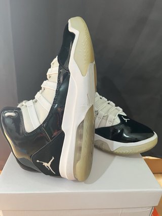 Jordan Zapatillas Negras y Blancas