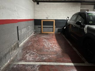 Garaje en venta en Almeda - El Corte Inglés en Cornellà de Llobregat