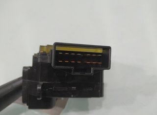 Mando limpia kia 556875 carens 2.5 crdi concept