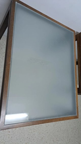 Juego de 2 mesas auxiliares de madera y cristal