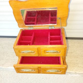 Portagioie in legno vintage