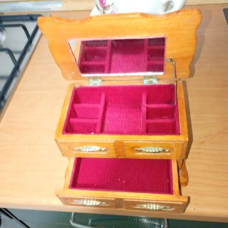 Portagioie in legno vintage