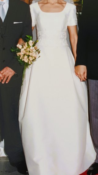 Vestido de Novia Color Crudo o Marfil Talla 38-40