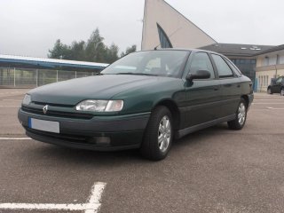 Cambio por moto o vendo Renault Safrane 1999