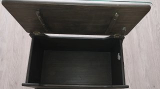 Mesa centro madera y cristal. BAUL