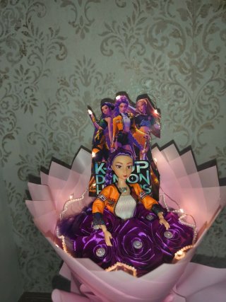 Ramo Muñeca K-Pop con Luces