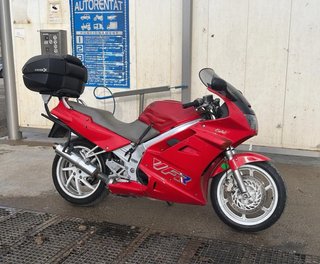 Honda VFR 750 Roja