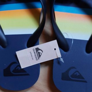 Nuevo Quiksilver flip flops Talla 39