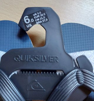 Nuevo Quiksilver flip flops Talla 39