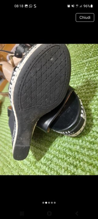 Sandali zeppa ecopelle con scritta