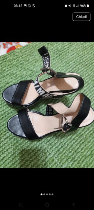 Sandali zeppa ecopelle con scritta