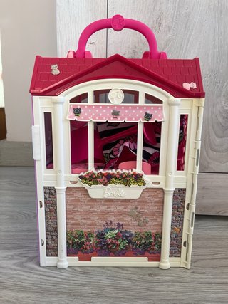 Casa Barbie con 3 Bambole