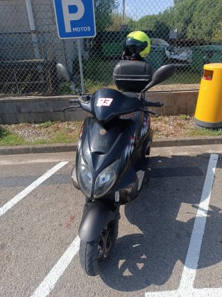 Moto ARN 125c Negra