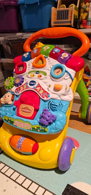 Correpasillos bebé Vtech con música
