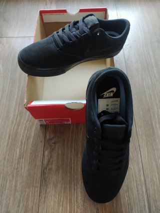 Nike Charge Suede T- 42 Man