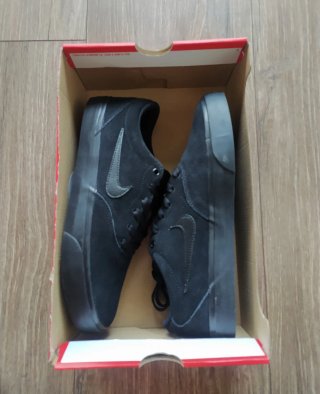 Nike Charge Suede T- 42 Man