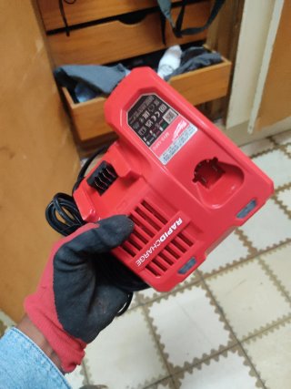 Taladro Milwaukee M18 4 Funciones