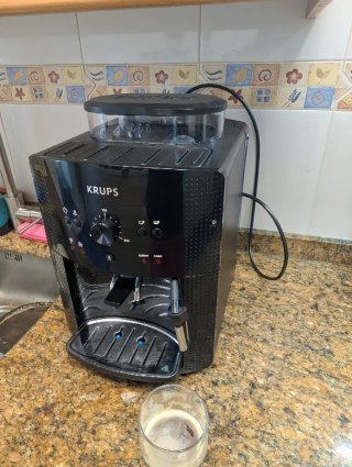 Cafetera Krups EA81 Superautomática