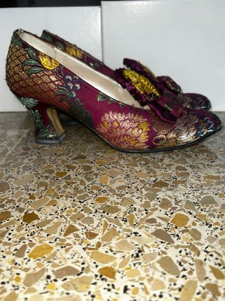 Traje Regional Fallera Dorado y Rojo