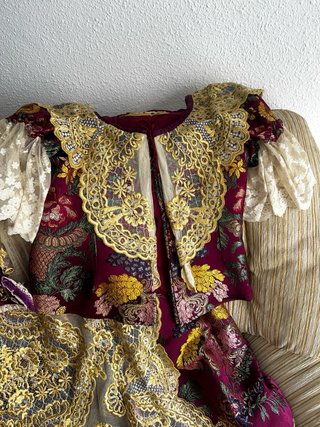 Traje Regional Fallera Dorado y Rojo