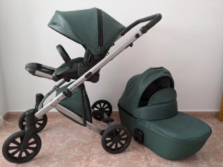 Carrito de bebé verde