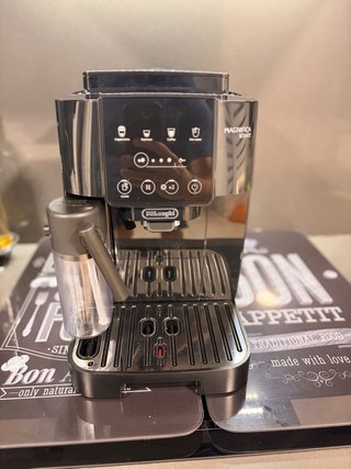 Cafetera Delonghi Magnifica Milk Start Negra