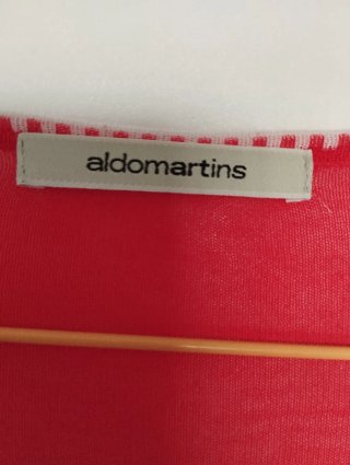 Blusa Aldo Martins roja y blanca